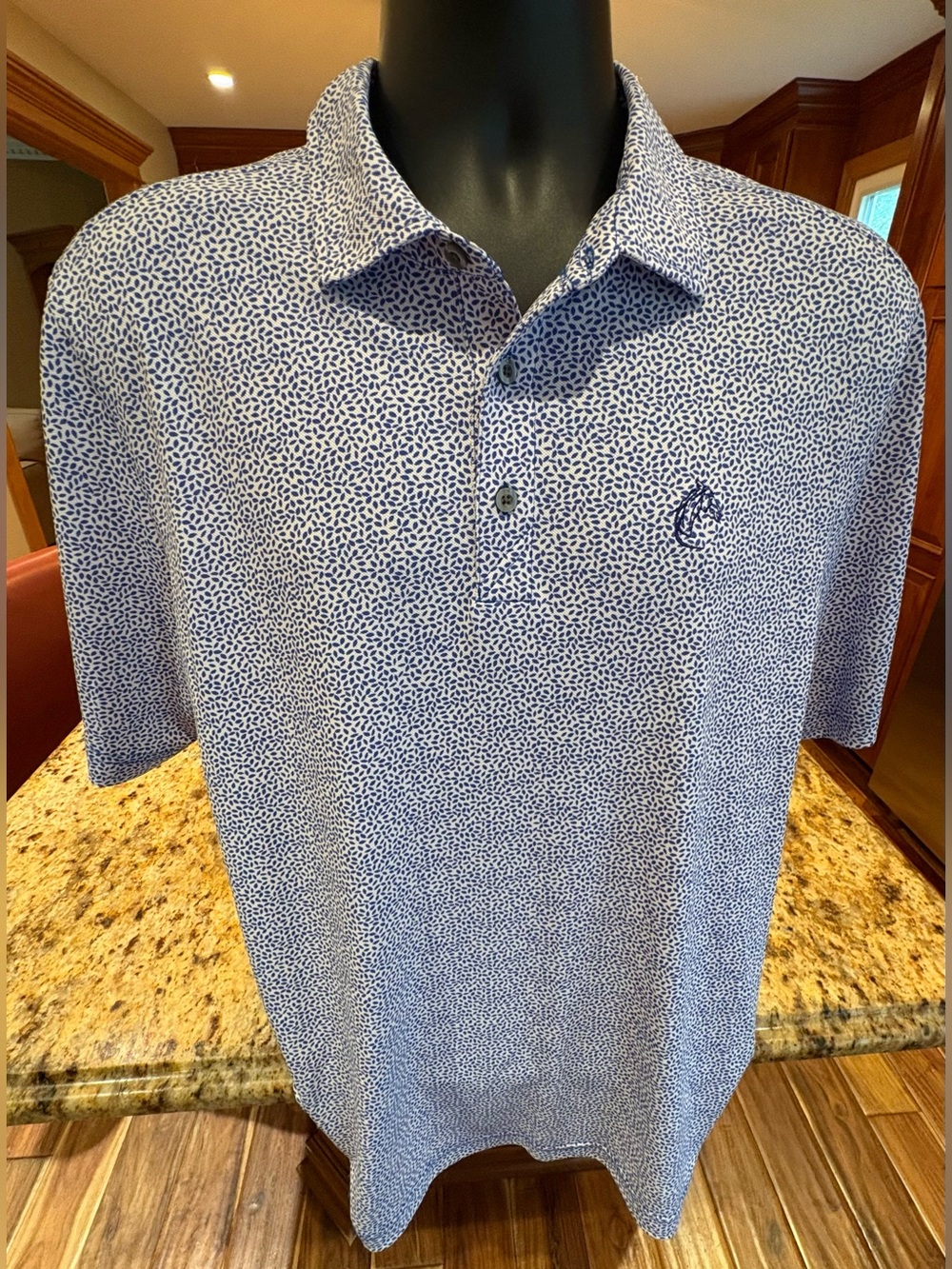 Cutter & Buck men’s performance golf polo. Sharp Navy print with iconic logo. L